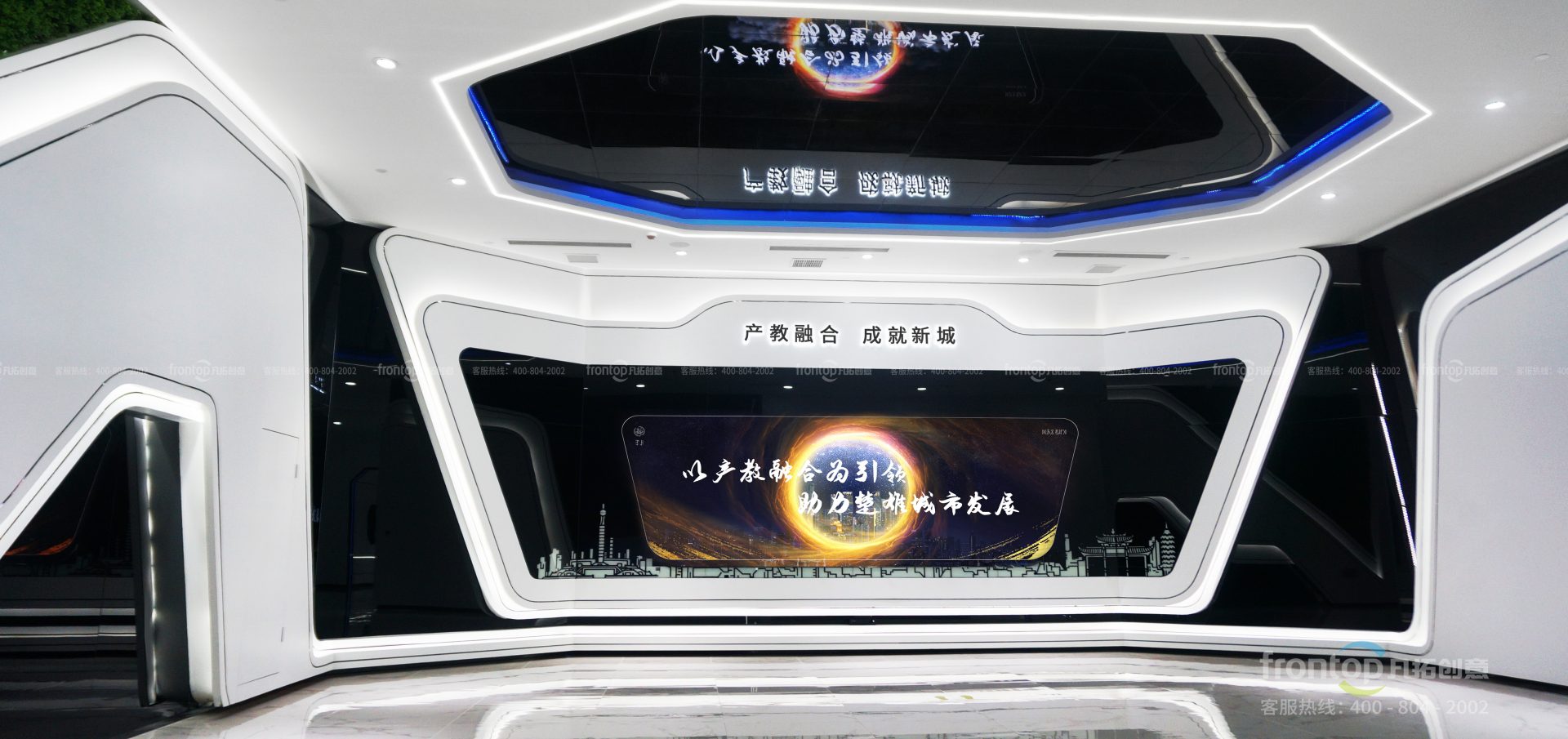 ����չ��